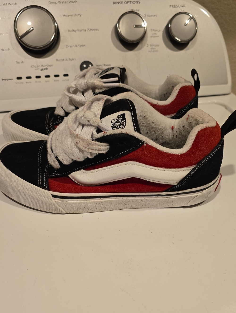 Vans Off The Wall Shoes - Black White Red